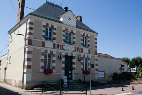 Élagueur Oncy-sur-École